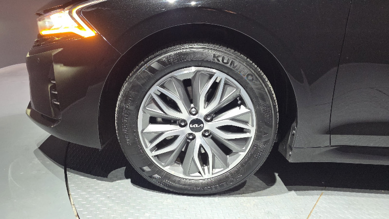car KIA K5 id52784 photo #5