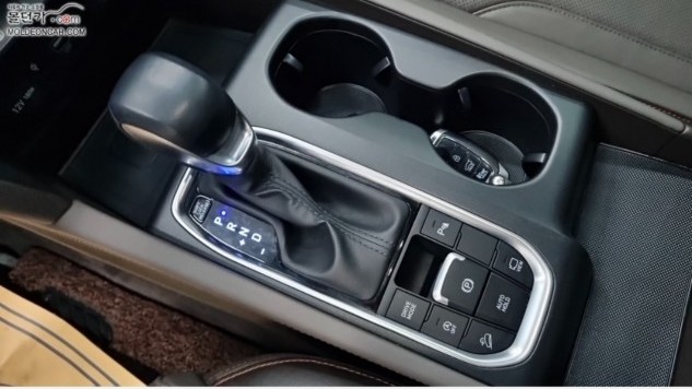 car Hyundai Santa FE id52873 photo #9