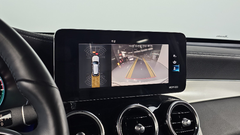 car Mercedes Benz GLC id52882 photo #18