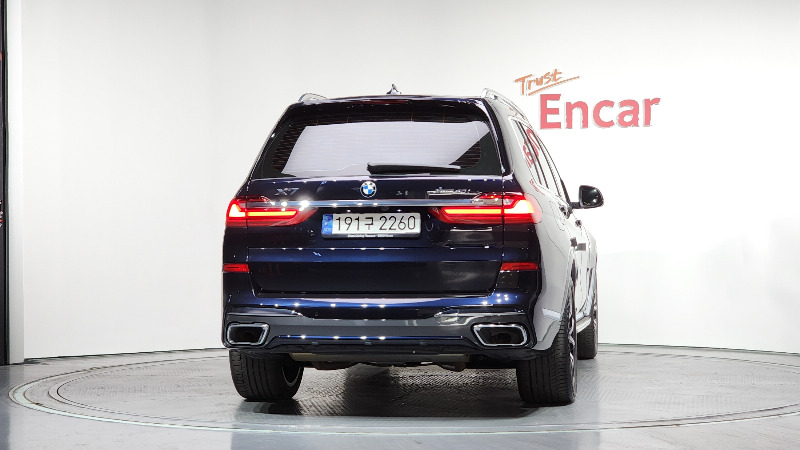 car BMW X7 id52972 photo #4