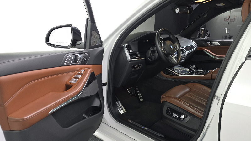 car BMW X7 id52976 photo #10
