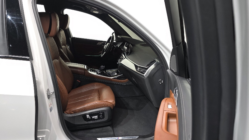 car BMW X7 id52976 photo #11