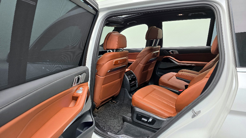 car BMW X7 id53009 photo #12
