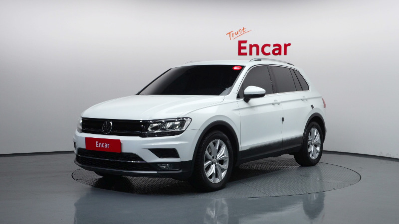 car Volkswagen Tiguan id53039 main photo