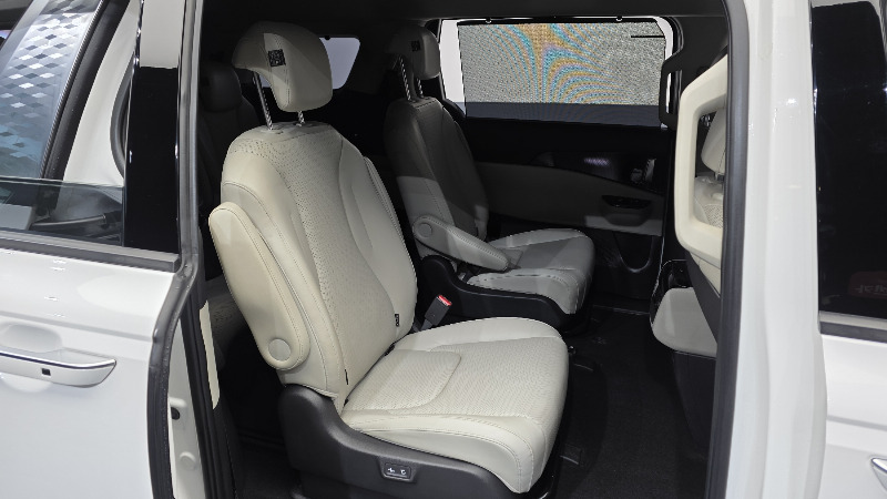 car KIA Carnival id53178 photo #12