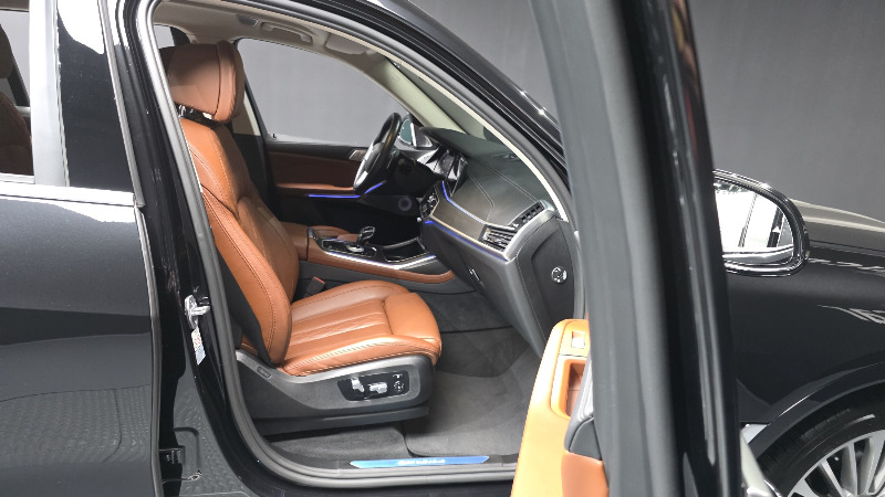 car BMW X7 id53285 photo #11