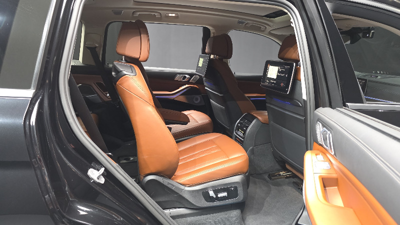 car BMW X7 id53285 photo #12