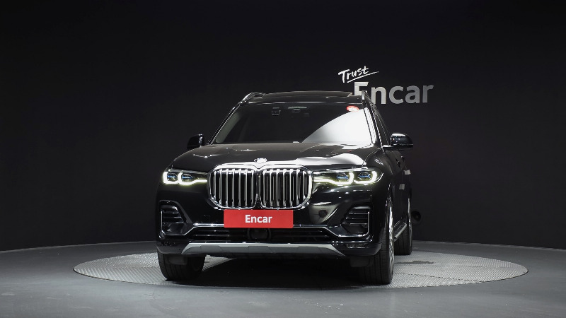 car BMW X7 id53285 photo #3