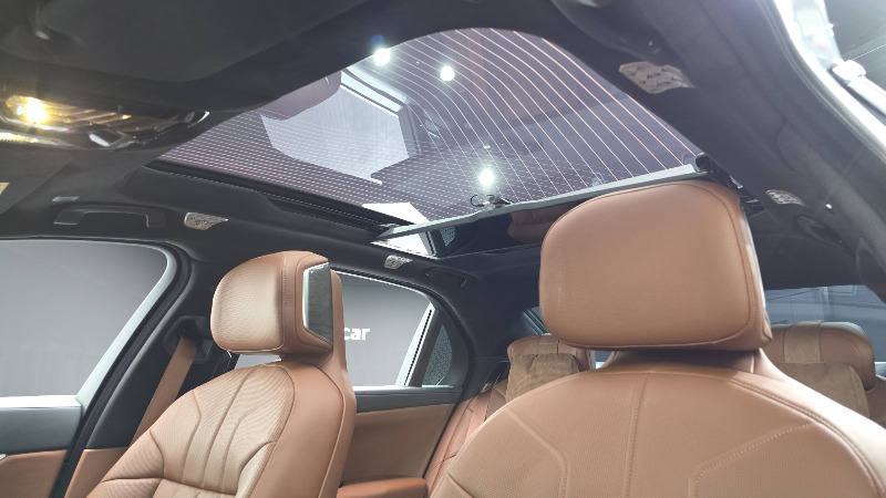 car BMW i7 id53287 photo #17