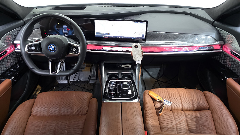 car BMW i7 id53287 photo #7