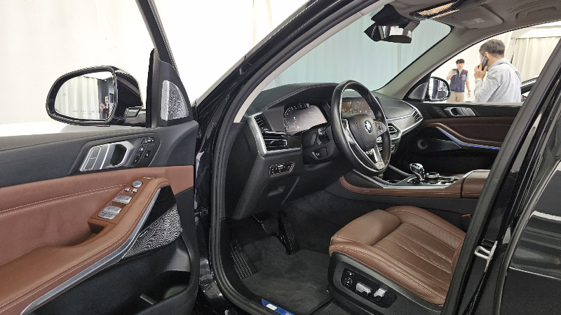 car BMW X7 id53295 photo #10