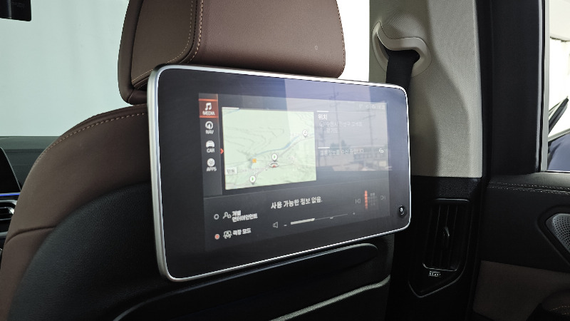 car BMW X7 id53295 photo #18