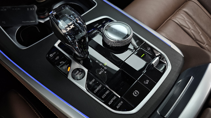 car BMW X7 id53295 photo #9