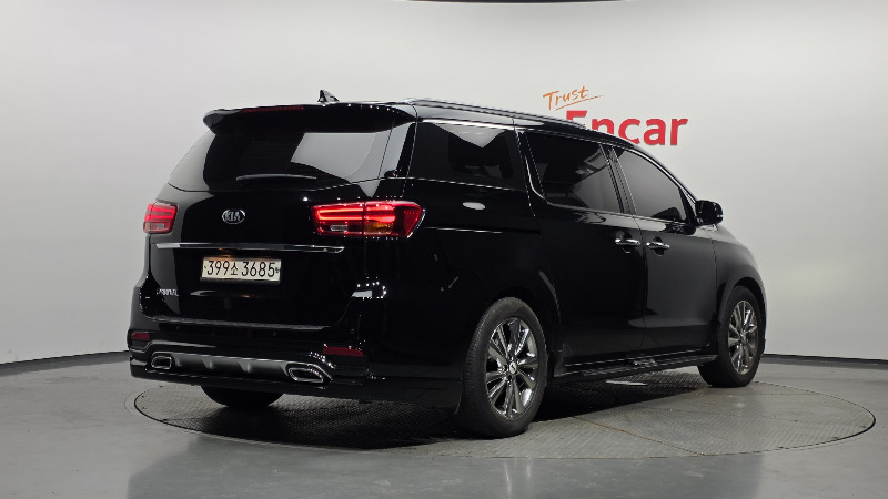 car KIA Carnival id53304 photo #2