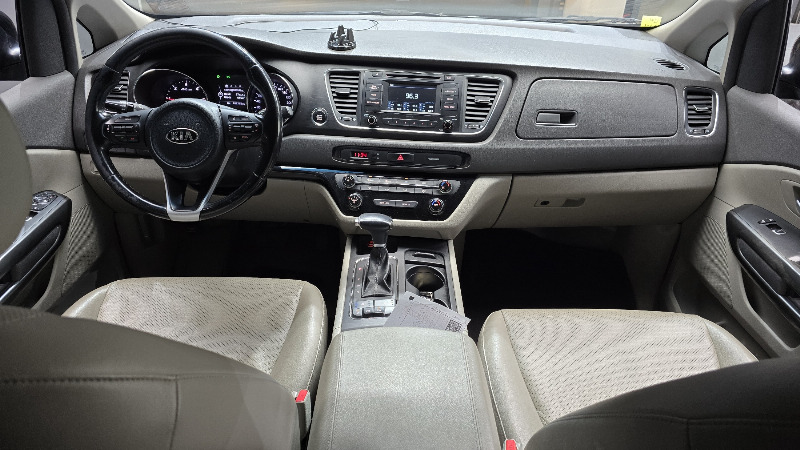 car KIA Carnival id53314 photo #7