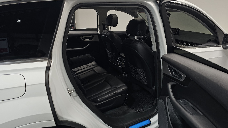 car Audi Q7 id53369 photo #12