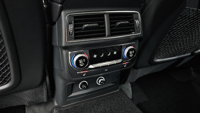 car Audi Q7 id53369 photo #19