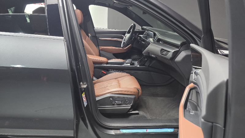 car Audi e-tron id53385 photo #11