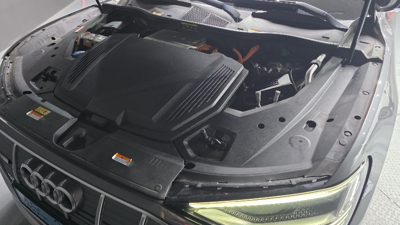 car Audi e-tron id53385 photo #6