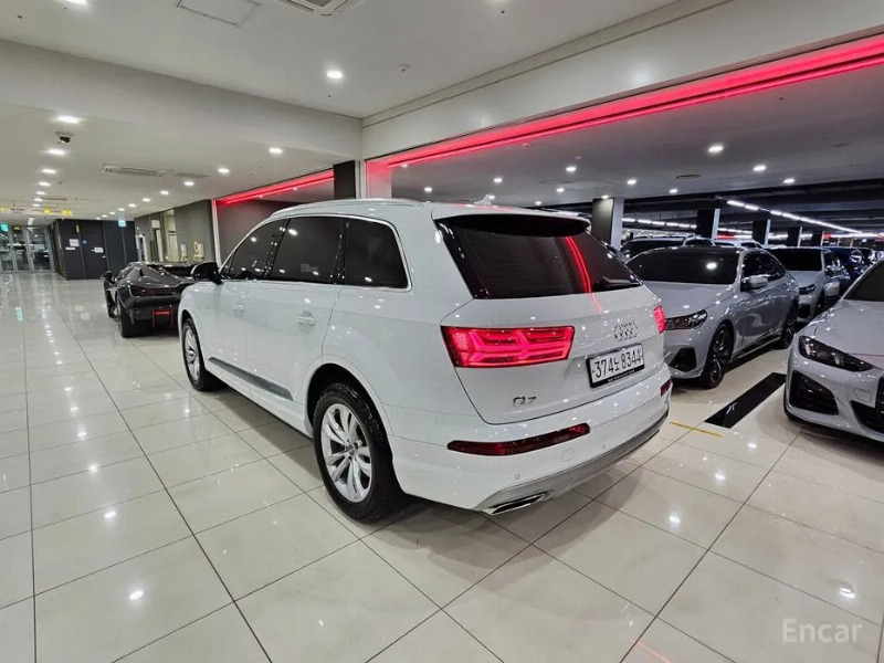 car Audi Q7 id53389 photo #2