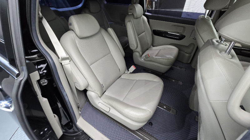 car KIA Carnival id53403 photo #11