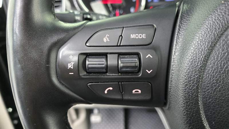 car KIA Carnival id53403 photo #17