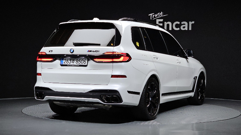 car BMW X7 id53428 photo #2