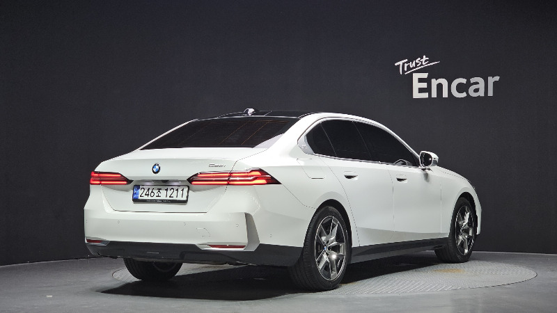 car BMW 5 Series id53449 photo #2