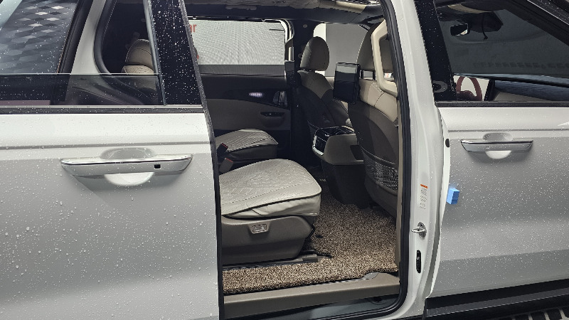 car KIA Carnival id53604 photo #12