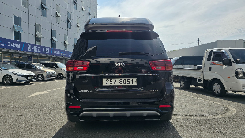 car KIA Carnival id53619 photo #6