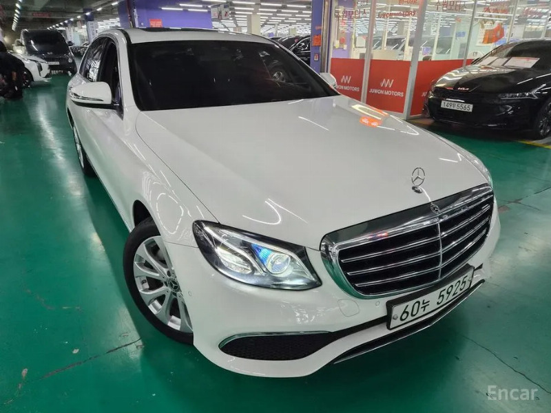 car Mercedes Benz E Class id53673 photo #2