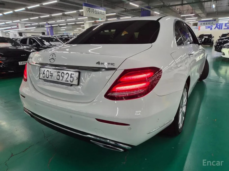 car Mercedes Benz E Class id53673 photo #8