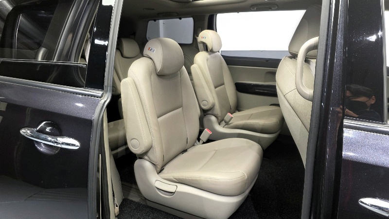 car KIA Carnival id53763 photo #12