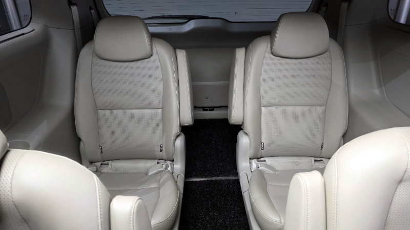 car KIA Carnival id53763 photo #13