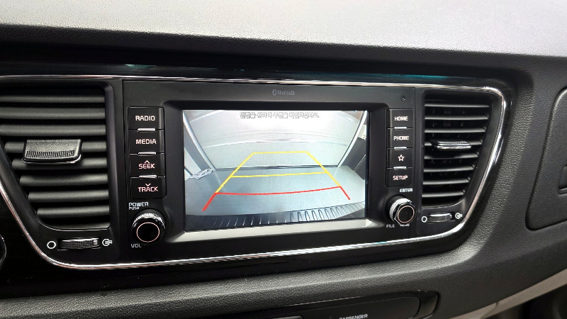 car KIA Carnival id53763 photo #16