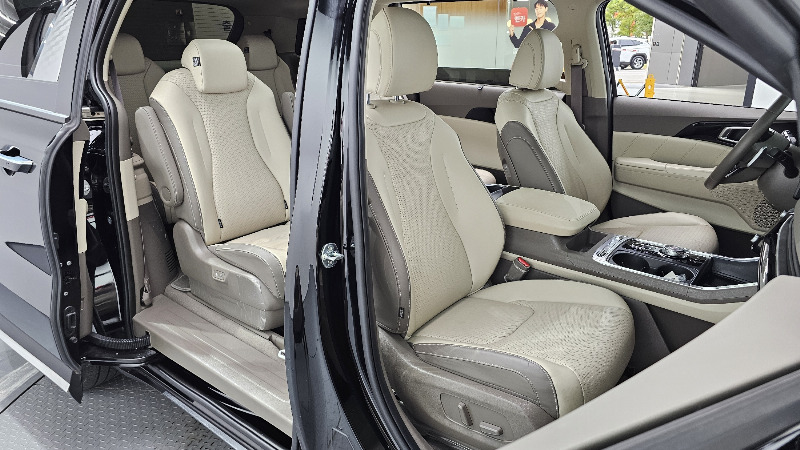 car KIA Carnival id53766 photo #10