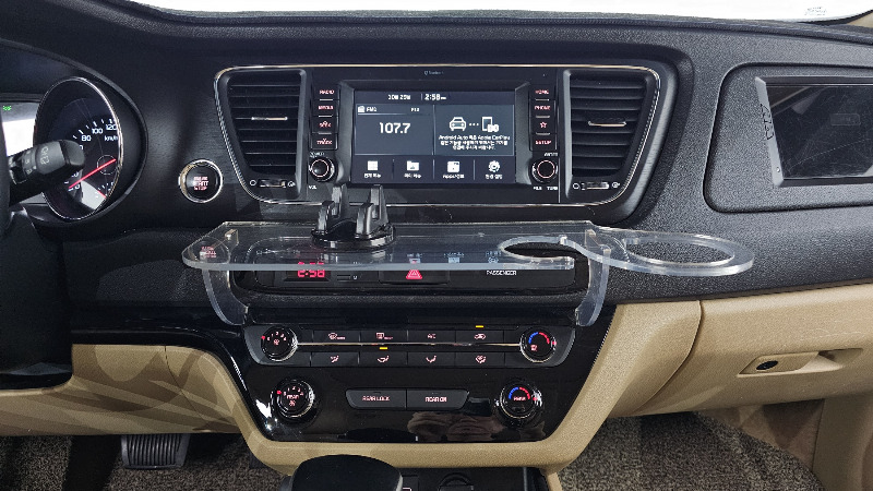 car KIA Carnival id53771 photo #14