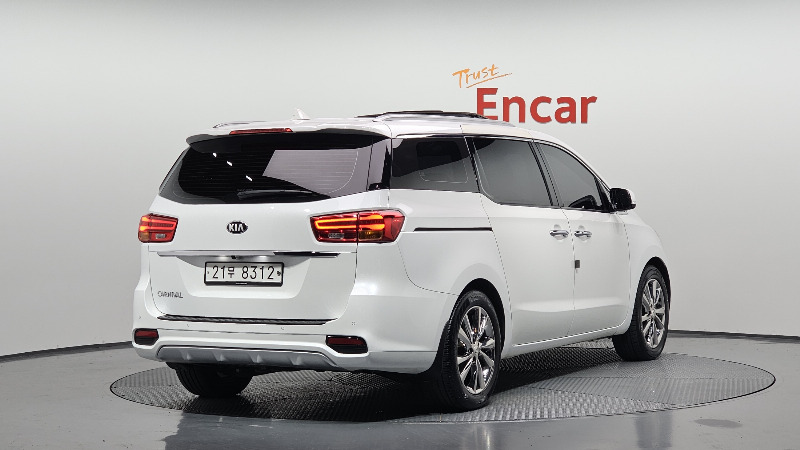 car KIA Carnival id53771 photo #2