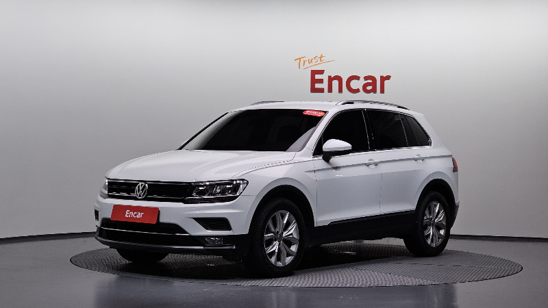 car Volkswagen Tiguan id53804 main photo