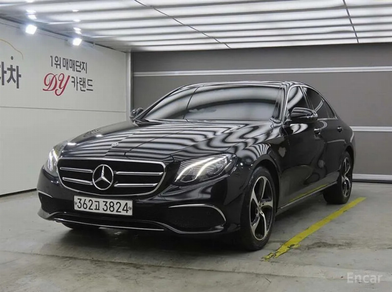 car Mercedes Benz E Class id53805 main photo