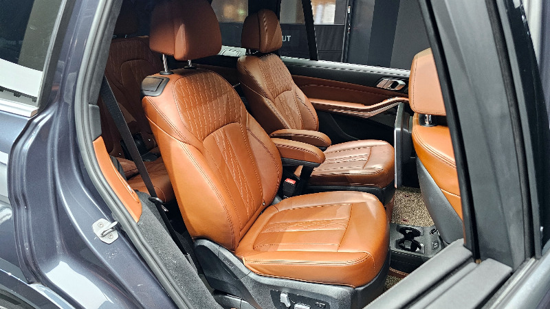 car BMW X7 id53838 photo #12