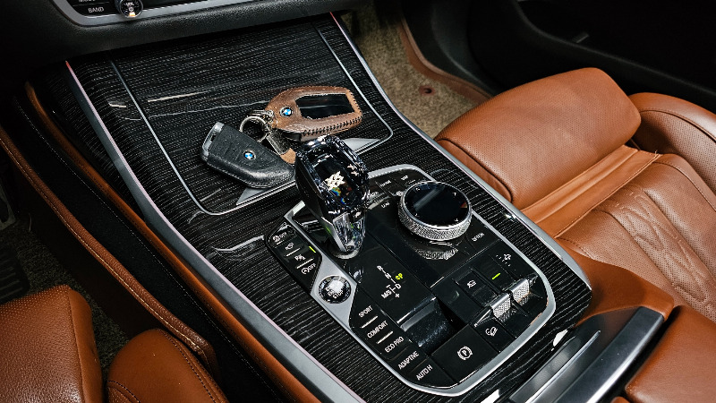 car BMW X7 id53838 photo #9