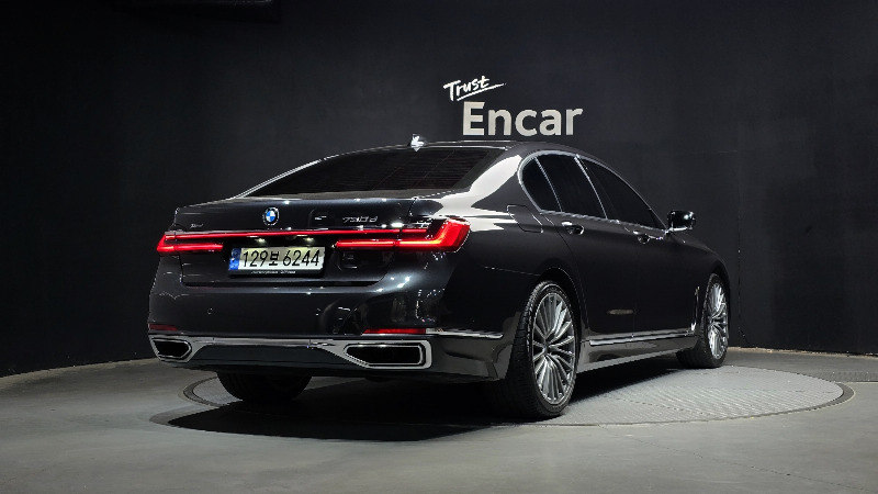 car BMW 7 Series id53861 photo #2