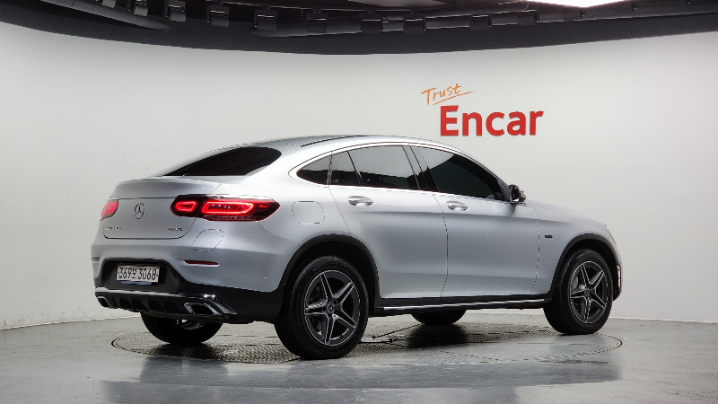 car Mercedes Benz GLC id53873 photo #2