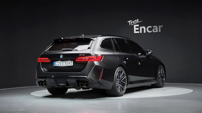 car BMW M5 id54017 photo #2