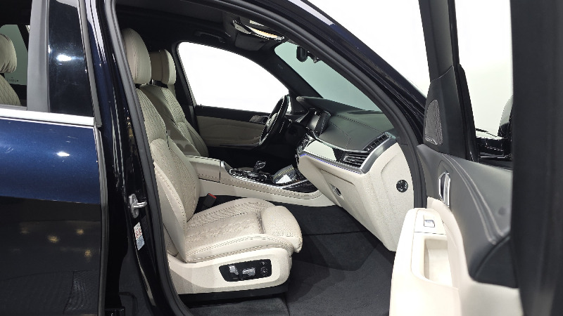 car BMW X7 id54020 photo #11