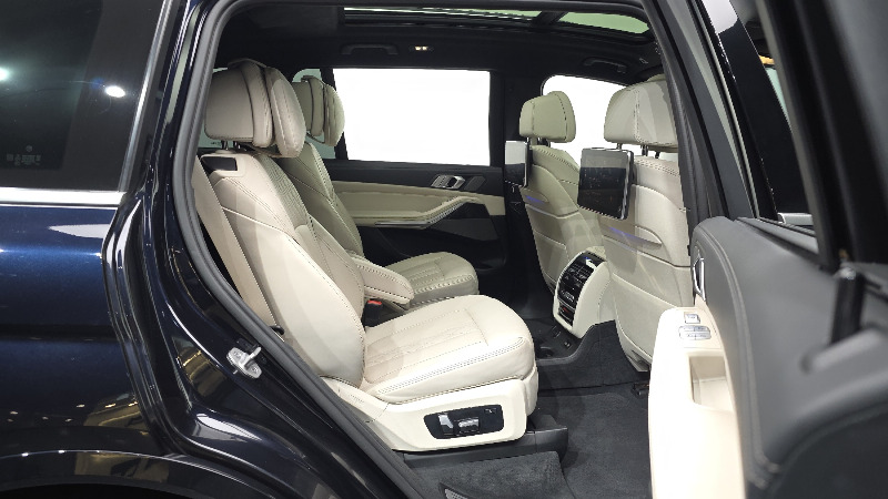 car BMW X7 id54020 photo #12