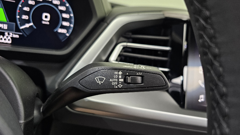 car Audi Q4 e-tron id54049 photo #18