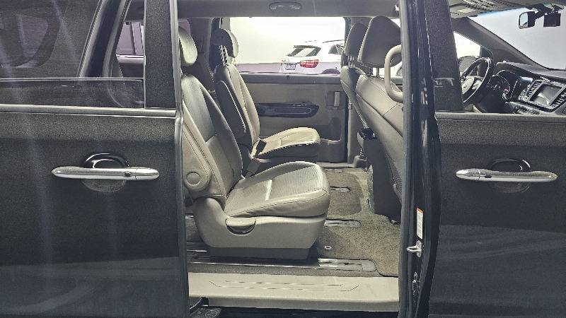 car KIA Carnival id54096 photo #11