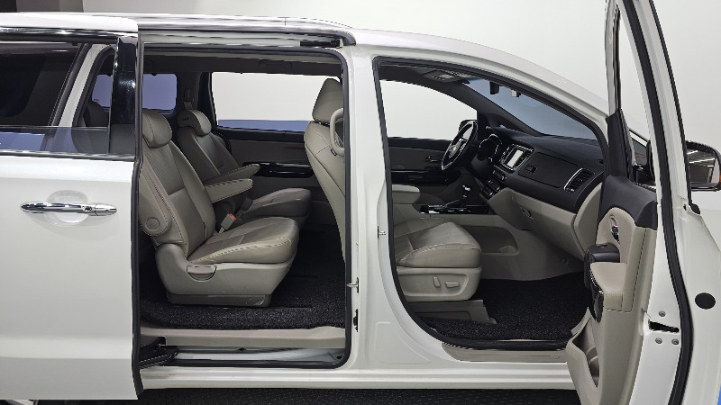 car KIA Carnival id54098 photo #11